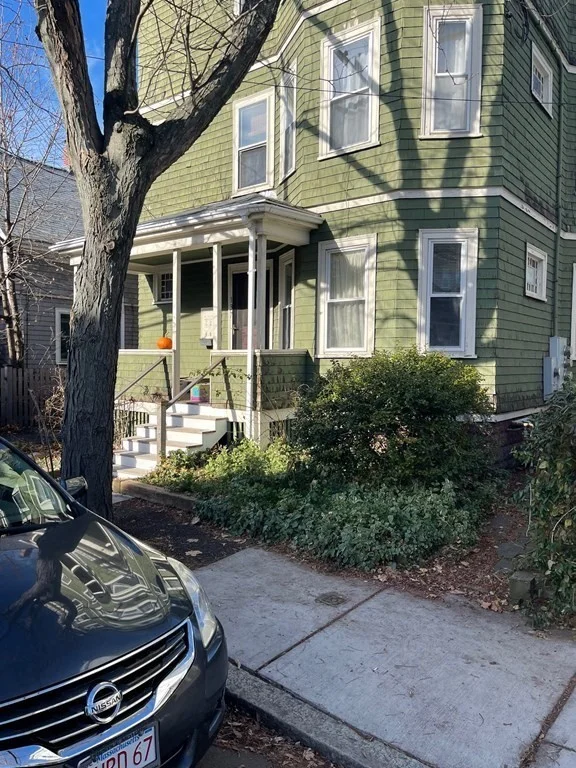 2 bed, 1 bath apartment for rent at 137 Dudley St Unit 1, North Cambridge
