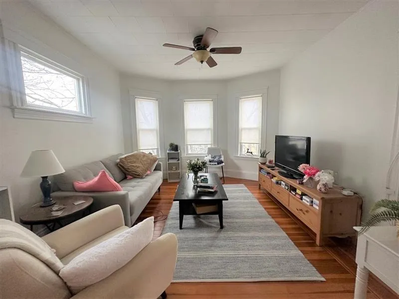 2 bed, 1 bath apartment for rent at 137 Dudley St Unit 3, North Cambridge — photo 10 of 18