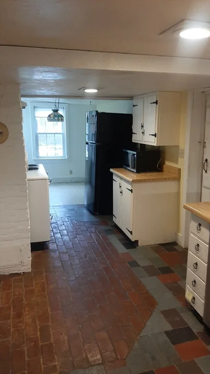 3 bed, 2 bath apartment for rent at 137 E Main St Unit 1, Northborough — photo 3 of 20