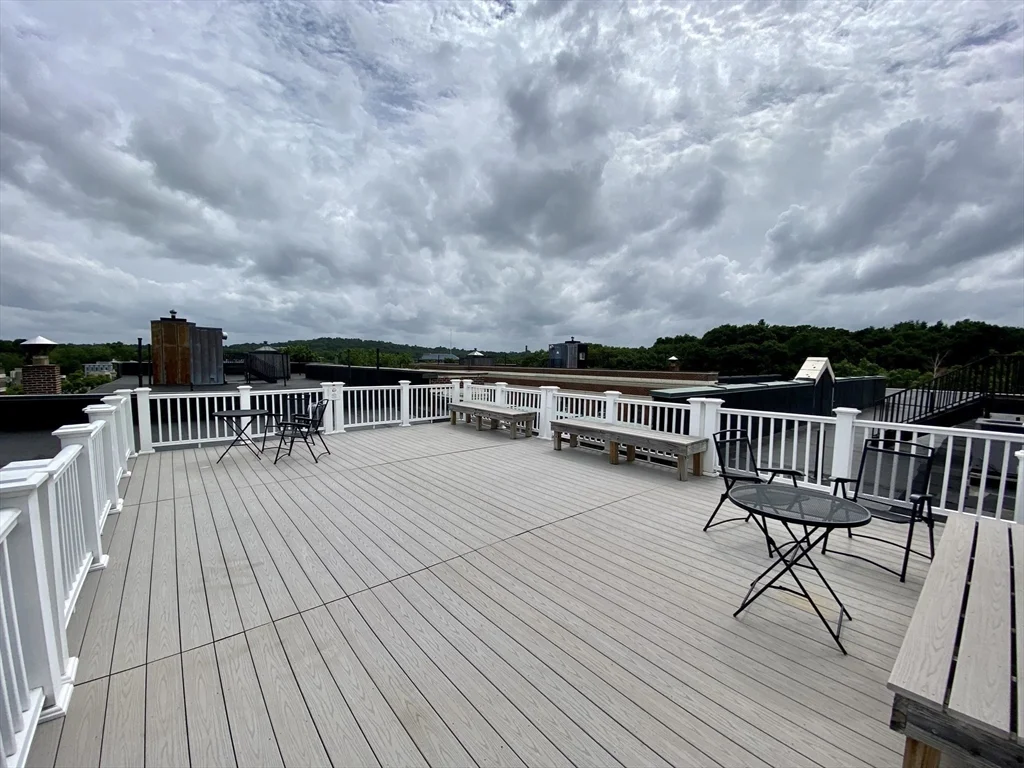 1 bed, 1 bath apartment for rent at 137 Englewood Ave Unit 42, Brighton — photo 10 of 12