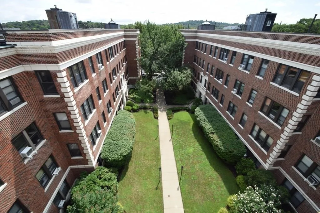 1 bed, 1 bath apartment for rent at 137 Englewood Ave Unit 42, Brighton — photo 11 of 12
