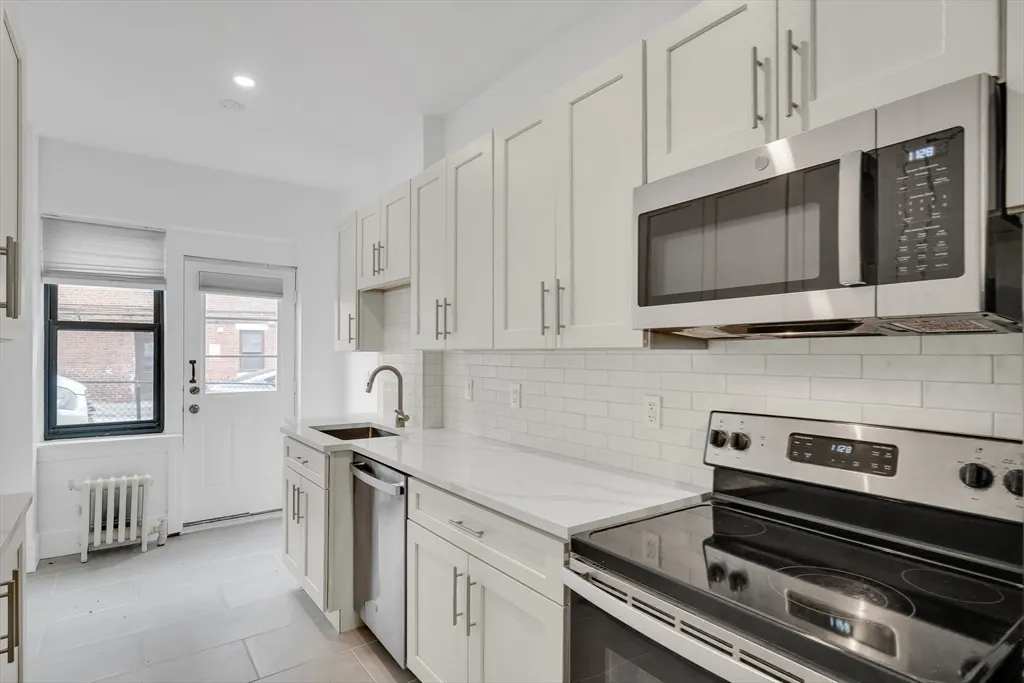 2 bed, 1 bath apartment for rent at 137 Englewood Ave Unit 5, Brighton — photo 8 of 35