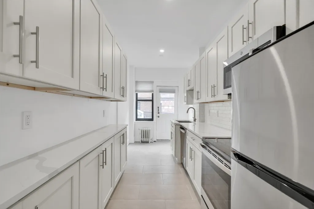 2 bed, 1 bath apartment for rent at 137 Englewood Ave Unit 5, Brighton — photo 9 of 35