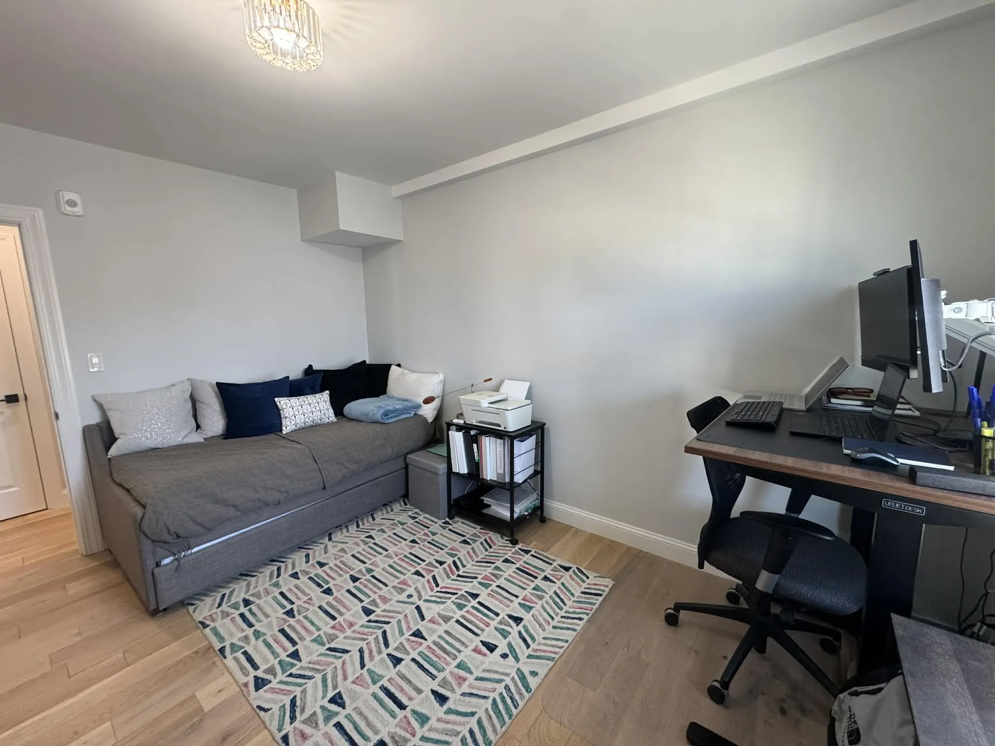 2 bed, 1 bath apartment for rent at 137 Falcon St Unit 2, Eagle Hill — photo 8 of 21