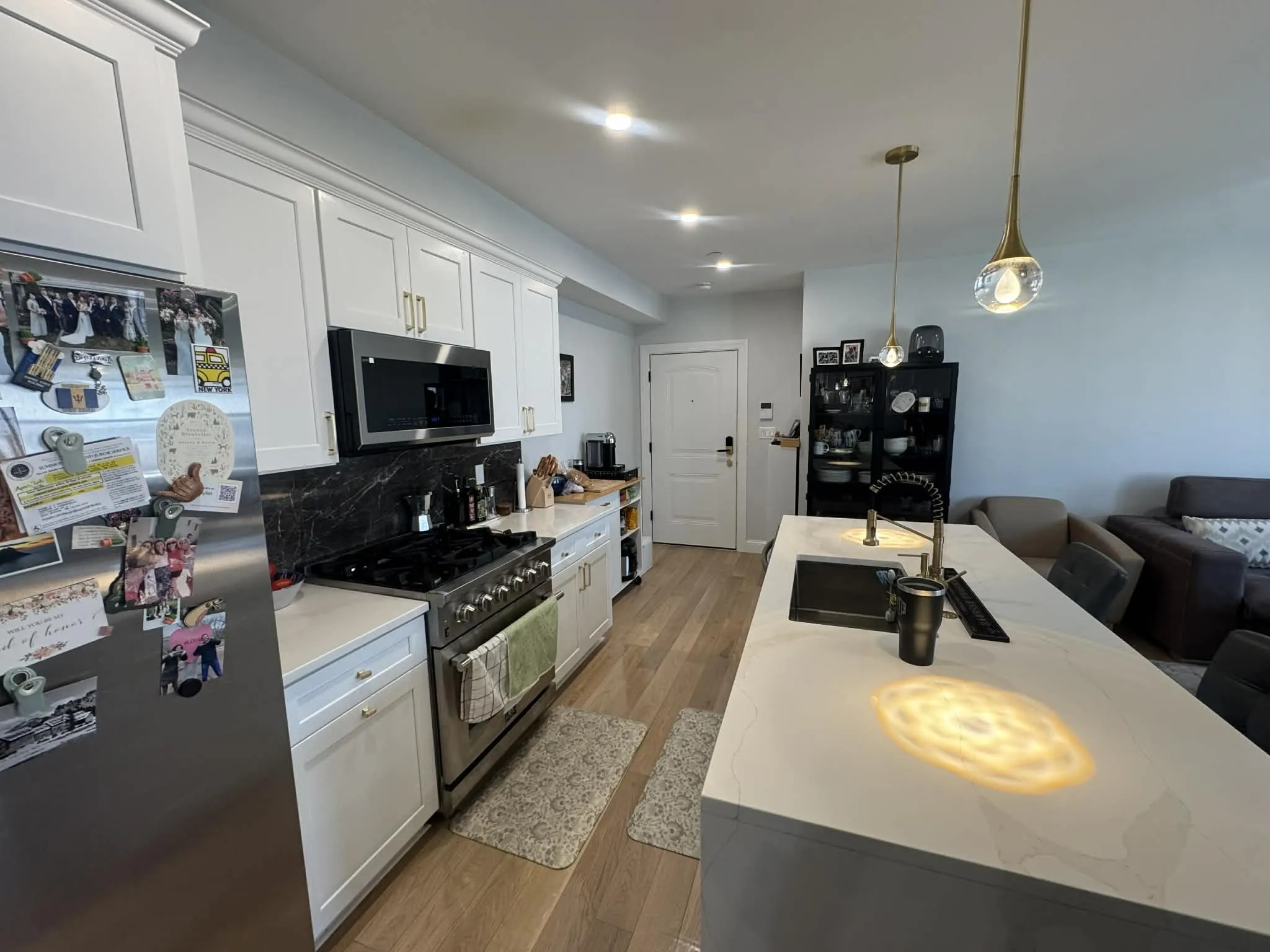 2 bed, 1 bath apartment for rent at 137 Falcon St Unit 2, Eagle Hill — photo 4 of 21