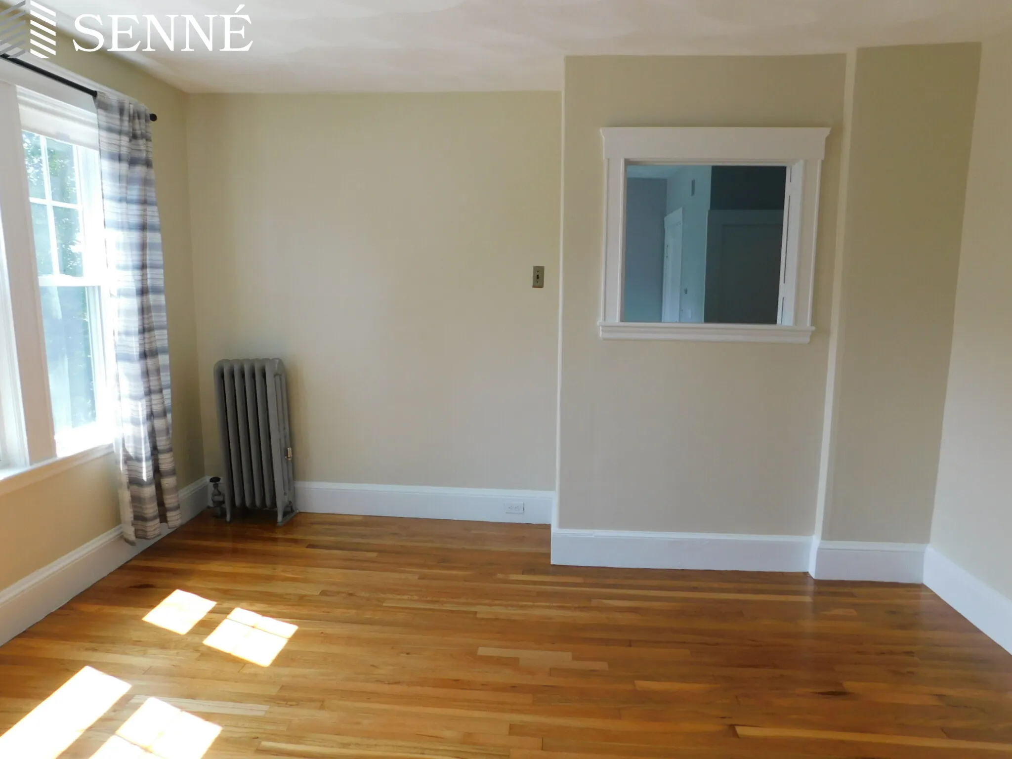 2.5 bed, 1 bath apartment for rent at 137 Fayerweather St Unit 1, West Cambridge — photo 3 of 11