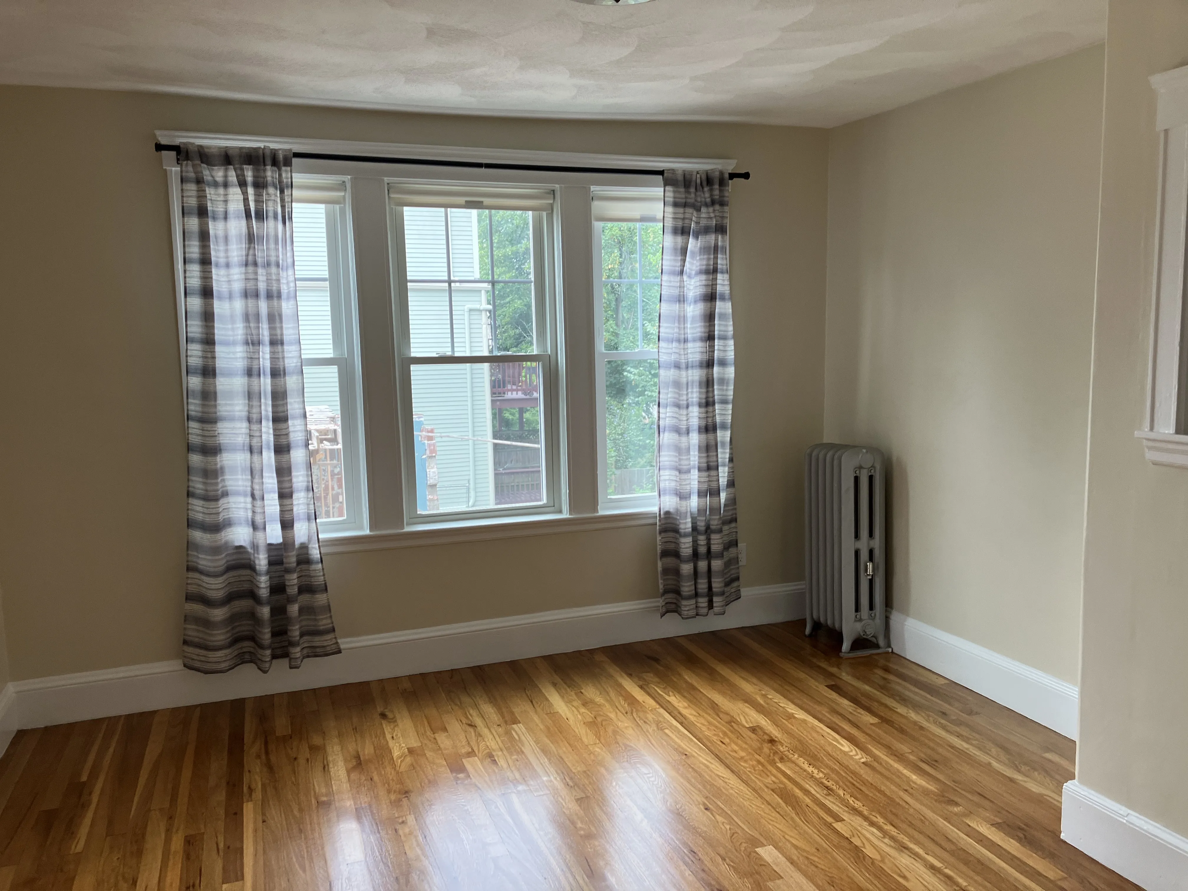 2.5 bed, 1 bath apartment for rent at 137 Fayerweather St Unit 137, West Cambridge — photo 7 of 18