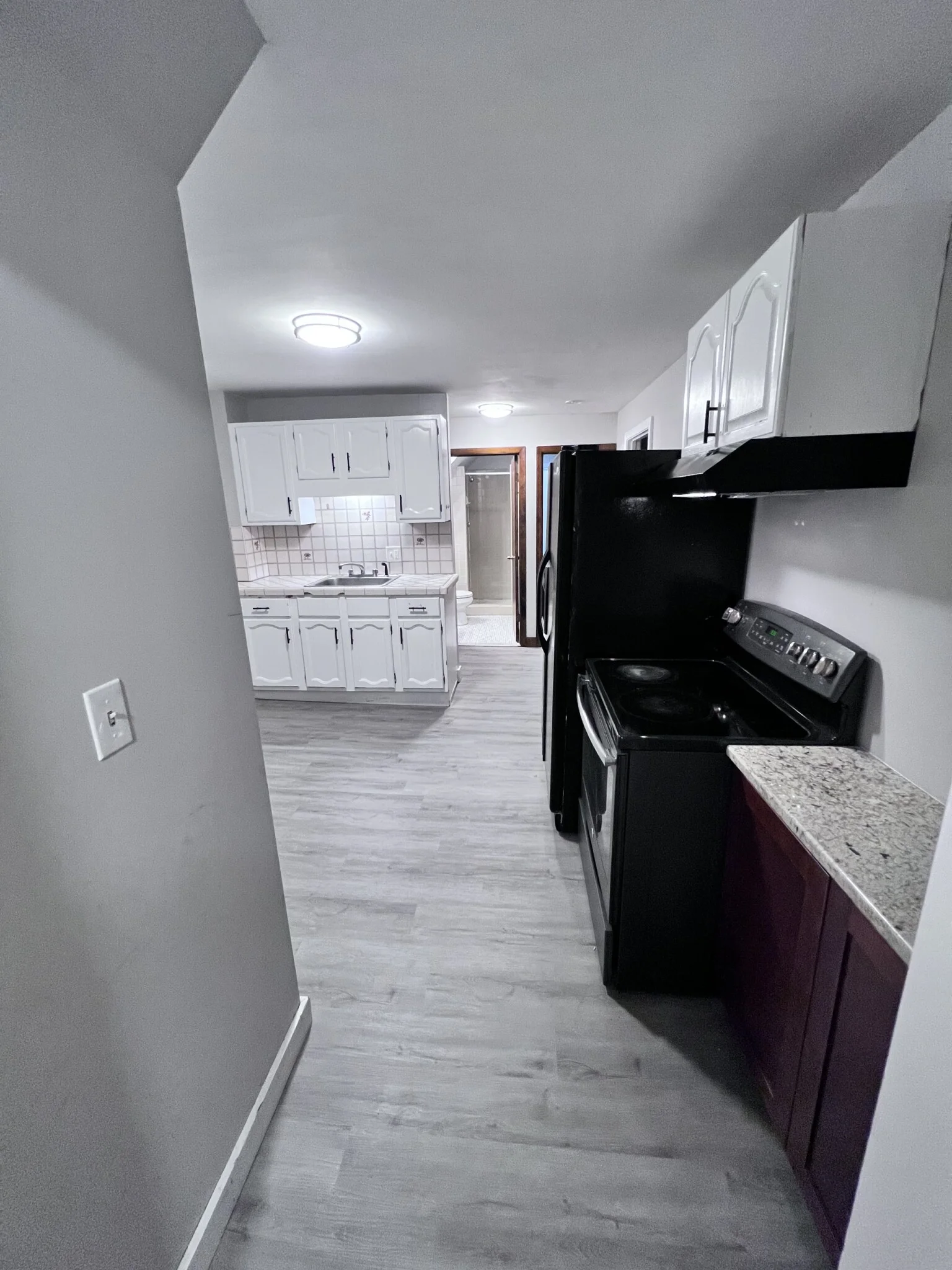 2 bed, 1 bath apartment for rent at 137 Florence St Unit 3, Everett — photo 3 of 10