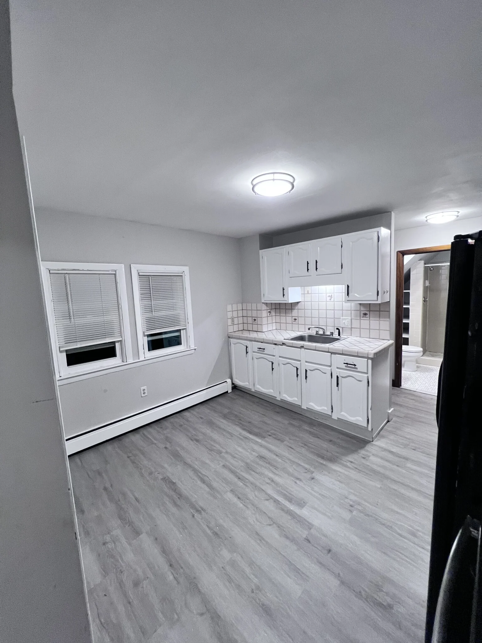 2 bed, 1 bath apartment for rent at 137 Florence St Unit 3, Everett
