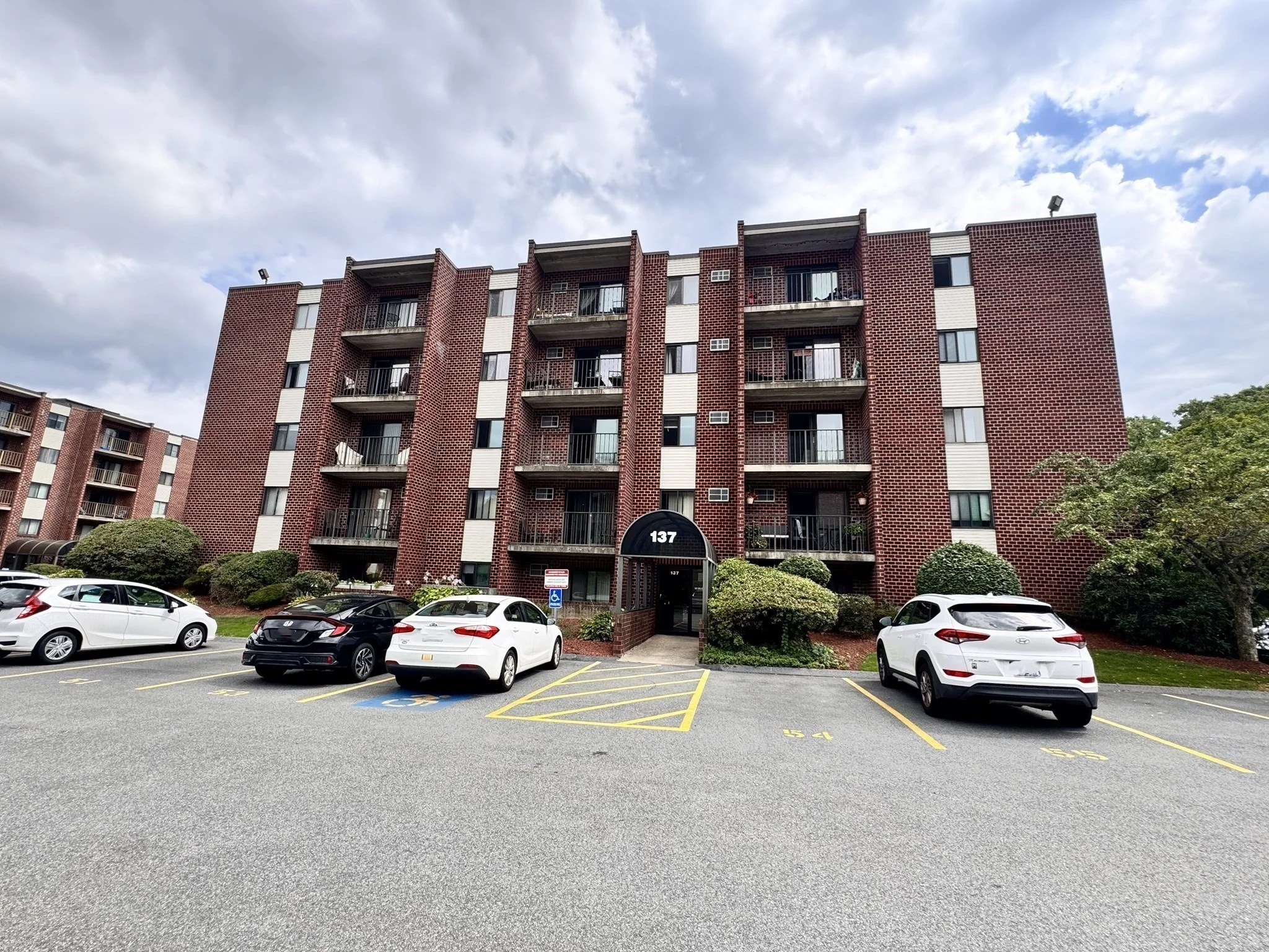 2 bed, 2 bath apartment for rent at 137 Franklin St Unit 304, Stoneham — photo 4 of 27