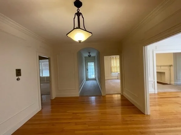 4 bed, 2 bath apartment for rent at 137 Gardner Rd Unit 1, Brookline — photo 3 of 20