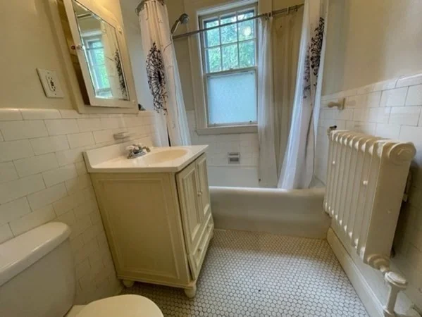 4 bed, 2 bath apartment for rent at 137 Gardner Rd Unit 1, Brookline — photo 17 of 20