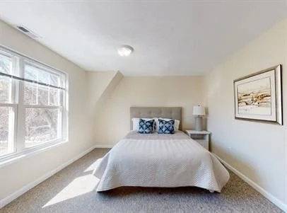 5 bed, 2 bath apartment for rent at 137 Glenville Ave Unit 2, Allston — photo 11 of 18