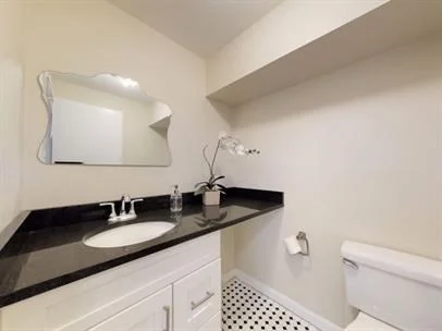 5 bed, 2 bath apartment for rent at 137 Glenville Ave Unit 2, Allston — photo 16 of 18