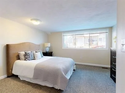 5 bed, 2 bath apartment for rent at 137 Glenville Ave Unit 2, Allston — photo 12 of 18