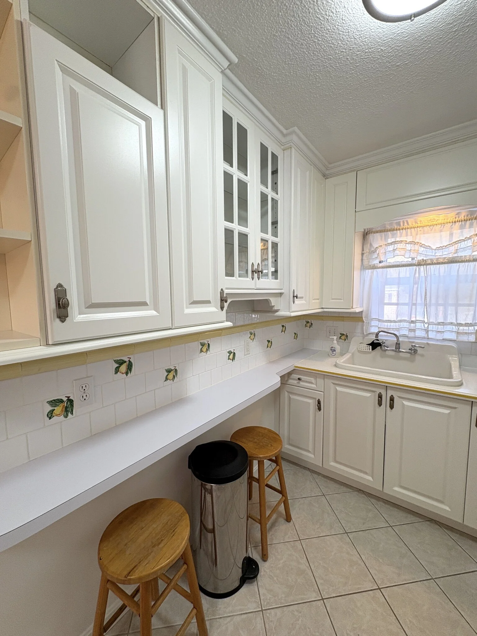 2 bed, 1 bath apartment for rent at 137 Lake Shore Rd Unit 2, Brighton — photo 5 of 15