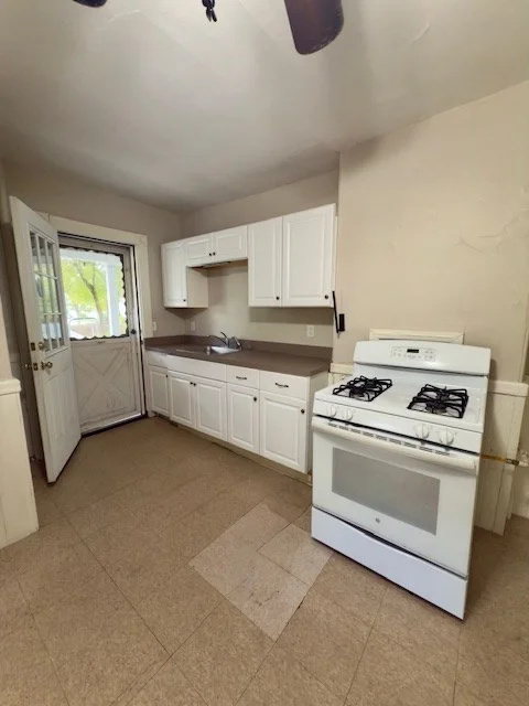 2 bed, 1 bath apartment for rent at 137 Lynde St Unit 2, Melrose — photo 5 of 17