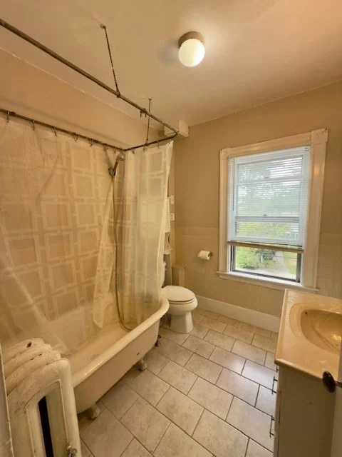 2 bed, 1 bath apartment for rent at 137 Lynde St Unit 2, Melrose — photo 11 of 17