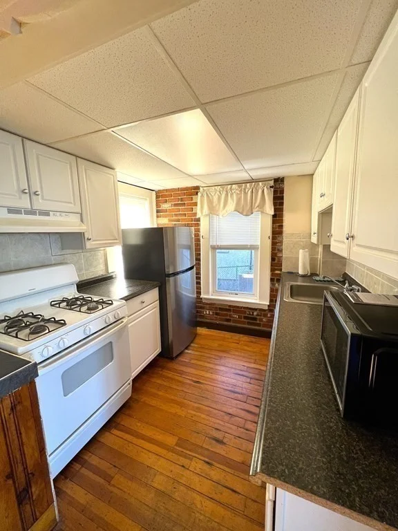 2 bed, 1 bath apartment for rent at 137 Manet Unit 1, Houghs Neck — photo 4 of 14