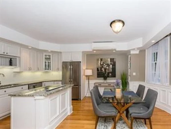 1 bed, 1 bath apartment for rent at 137 Marlborough St Unit 1, Back Bay — photo 5 of 23