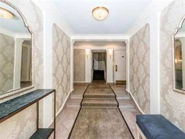 1 bed, 1 bath apartment for rent at 137 Marlborough St Unit 1, Back Bay — photo 3 of 23