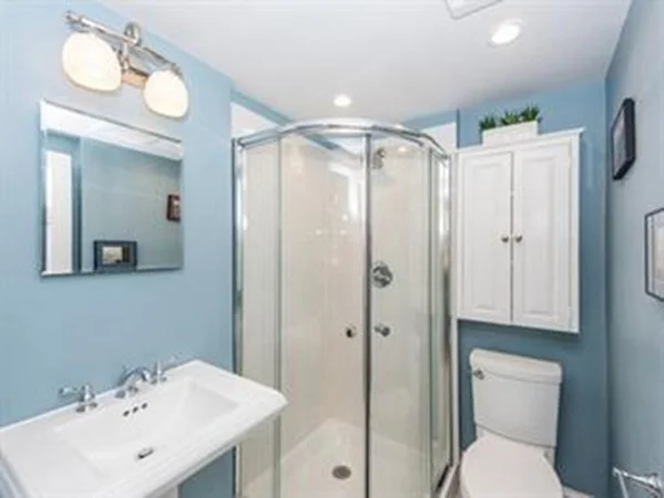 1 bed, 1 bath apartment for rent at 137 Marlborough St Unit 1, Back Bay — photo 18 of 23
