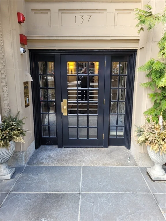 1 bed, 1 bath apartment for rent at 137 Marlborough St Unit 1, Back Bay — photo 19 of 23