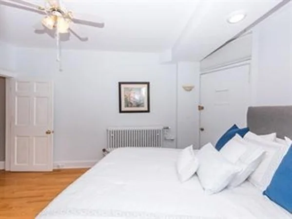 1 bed, 1 bath apartment for rent at 137 Marlborough St Unit 1, Back Bay — photo 17 of 23