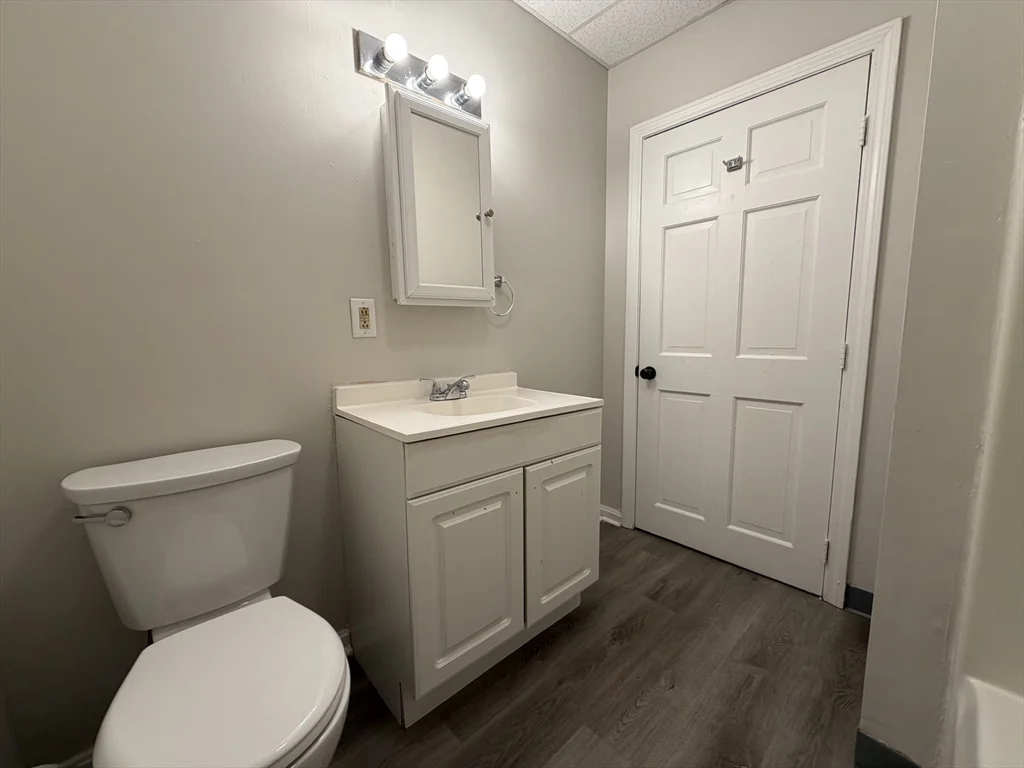 2 bed, 1 bath apartment for rent at 137 Midland Unit 1, Lowell — photo 15 of 16