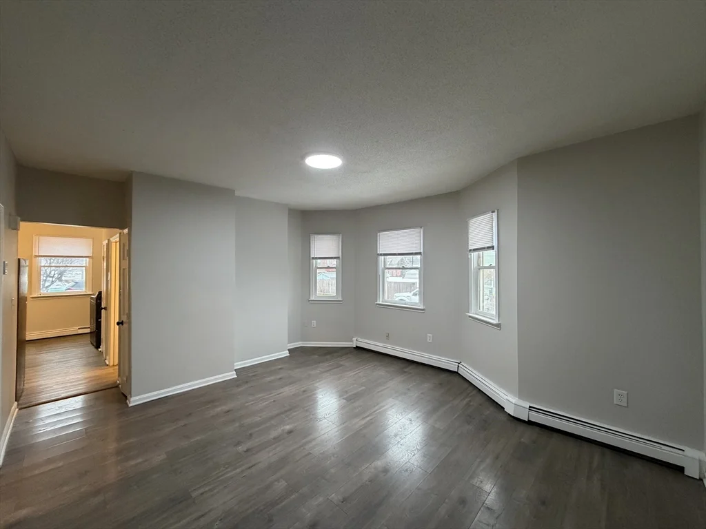 2 bed, 1 bath apartment for rent at 137 Midland Unit 1, Lowell — photo 4 of 16
