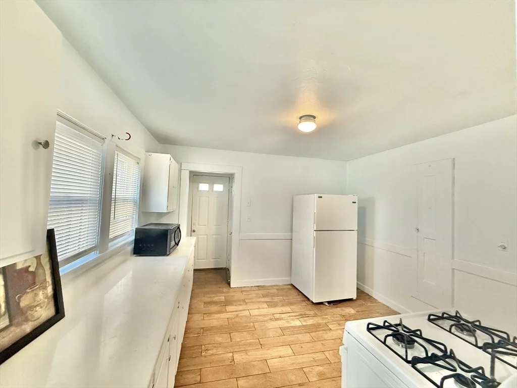 2 bed, 1 bath apartment for rent at 137 Mills St Unit 1, Malden — photo 21 of 27