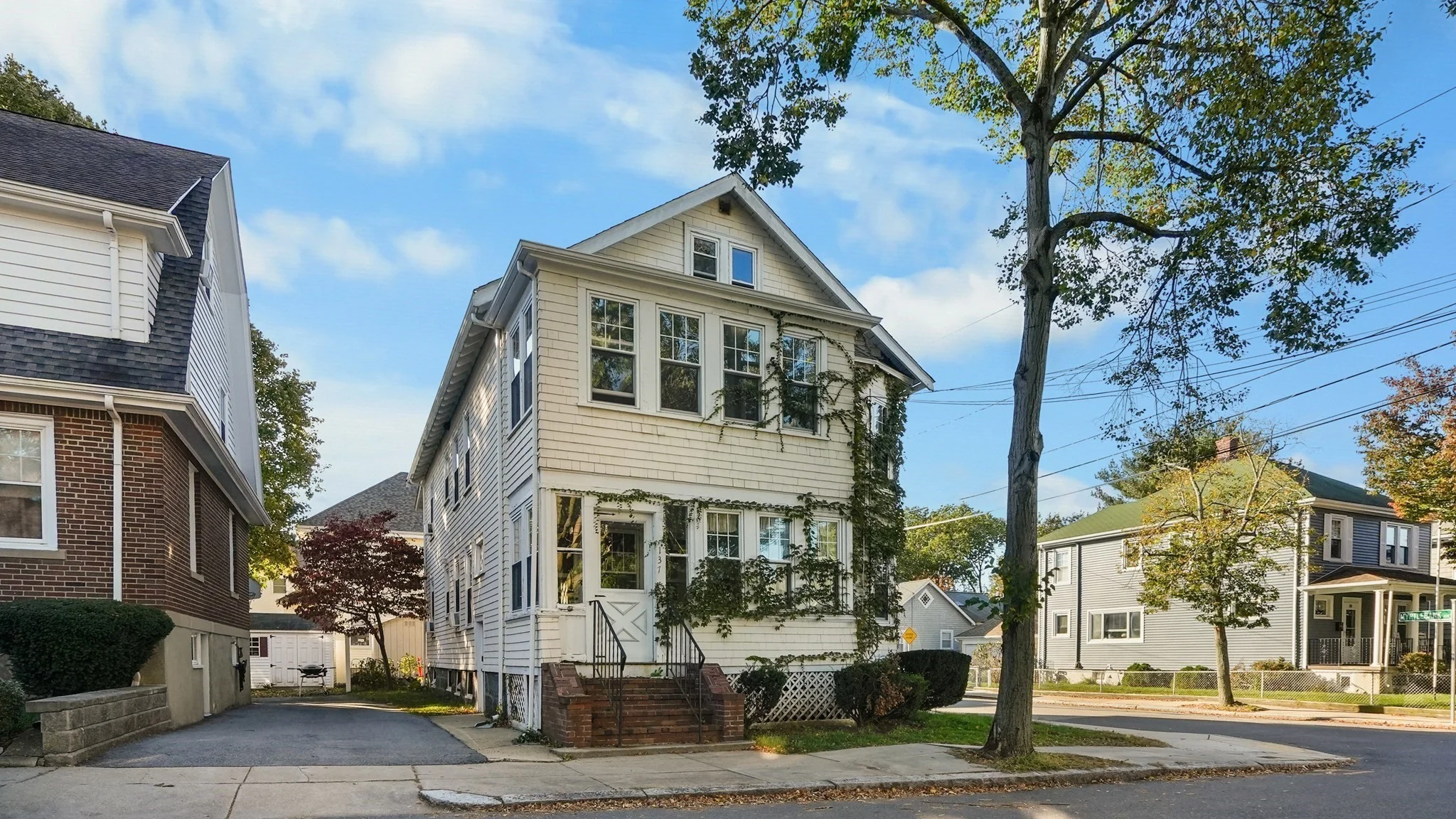 3 bed, 2 bath apartment for rent at 137 Milton St Unit 2, Dorchester — photo 20 of 22