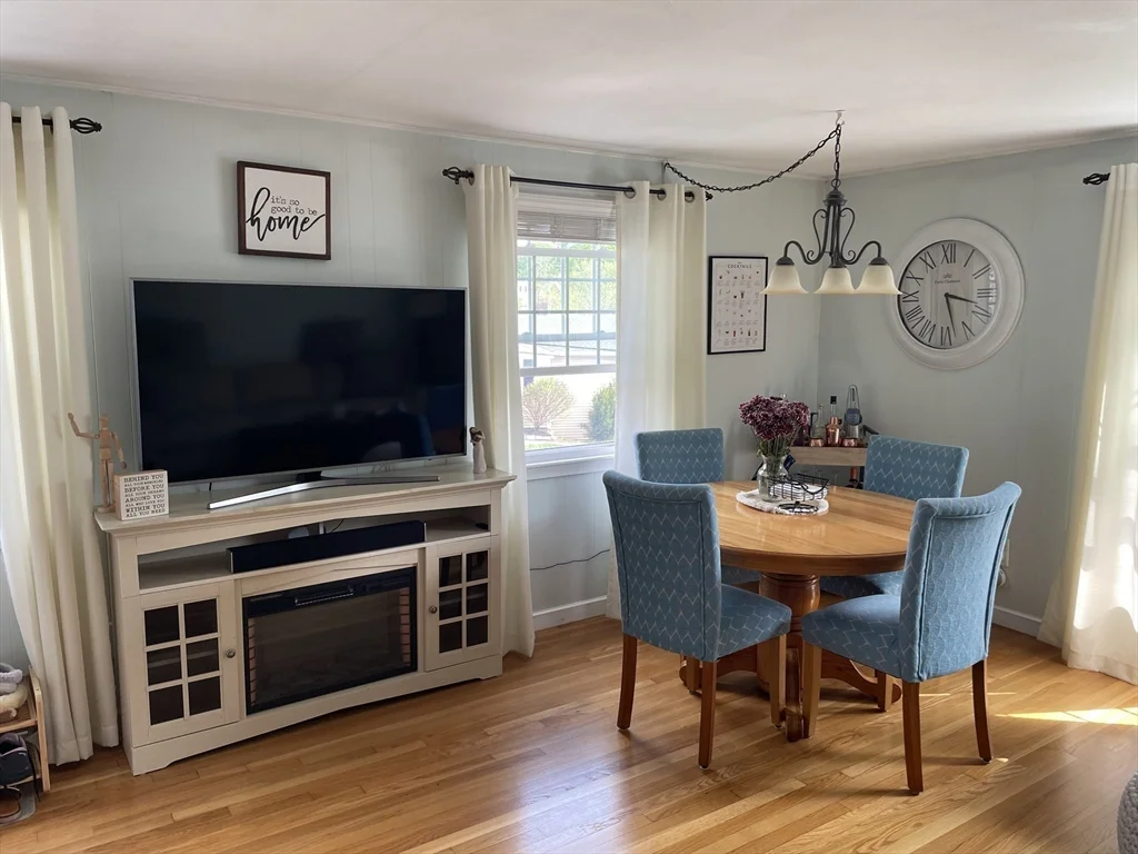 3 bed, 1 bath apartment for rent at 137 Norton St Unit 1, Weymouth — photo 8 of 17