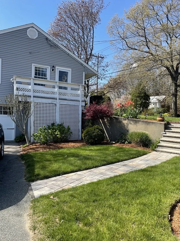 3 bed, 1 bath apartment for rent at 137 Norton St Unit 1, Weymouth — photo 3 of 17