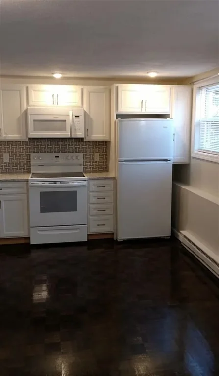 1 bed, 1 bath apartment for rent at 137 Oakland St Unit 2, Malden — photo 4 of 10