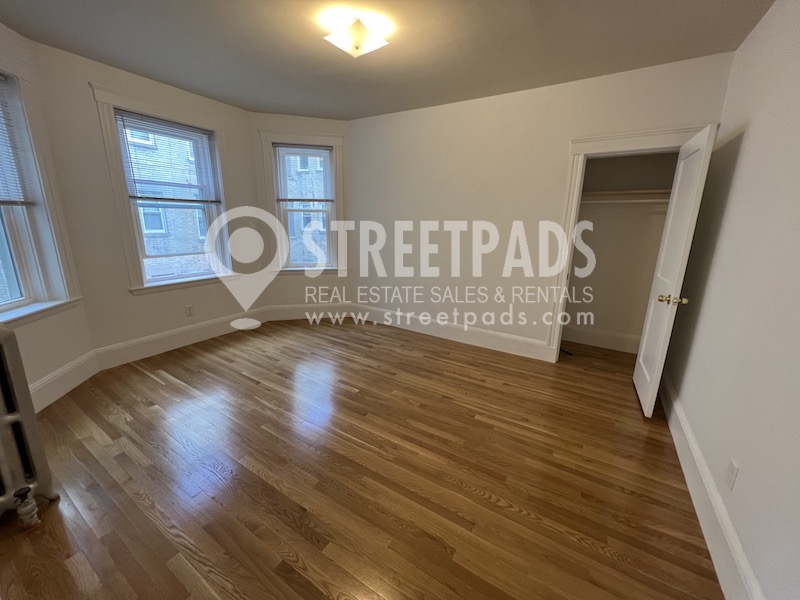 Studio bed, 1 bath apartment for rent at 137 Park Dr Unit 11, Fenway — photo 5 of 14