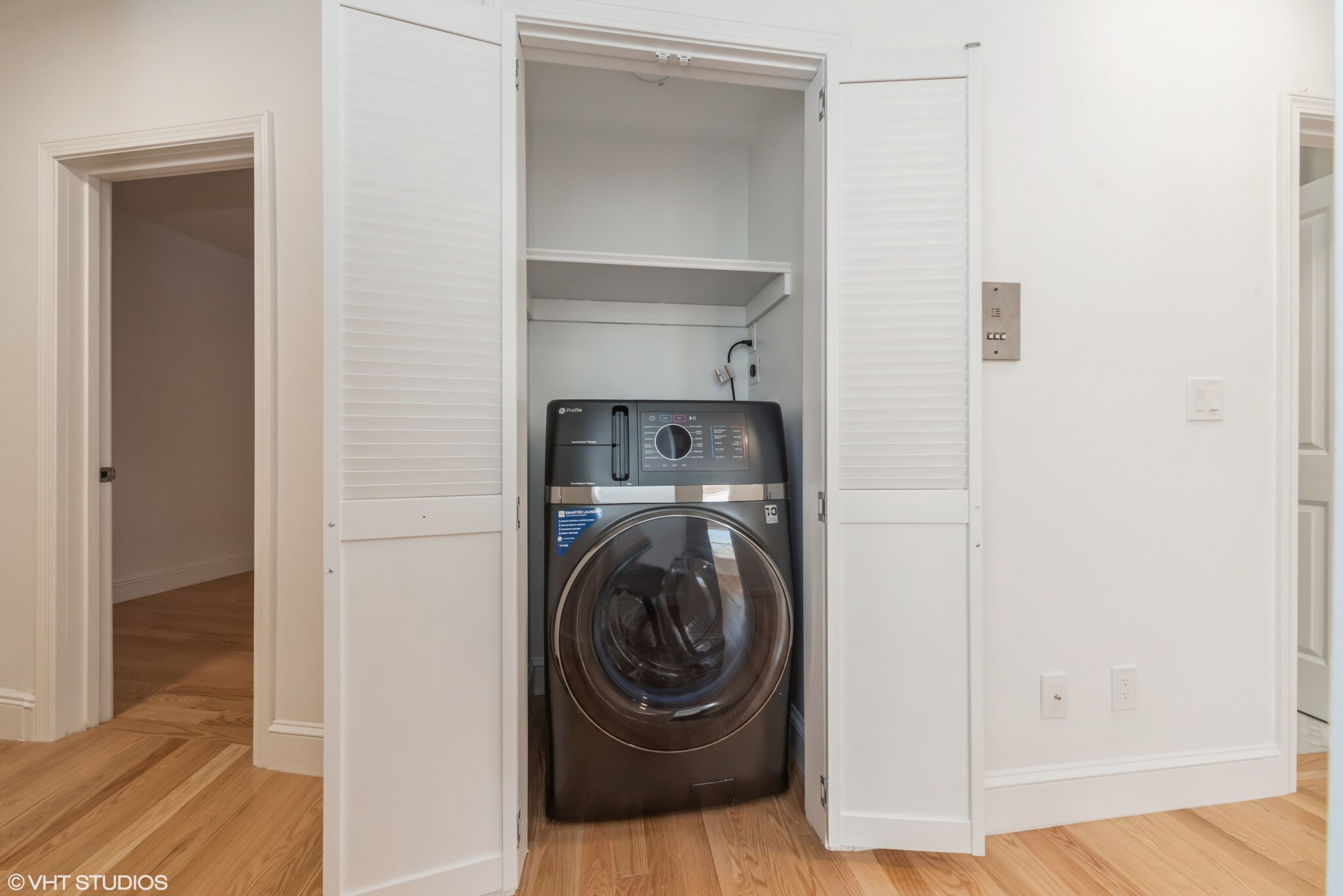 2 bed, 1 bath apartment for rent at 137 Park Dr Unit 27, Fenway — photo 9 of 11