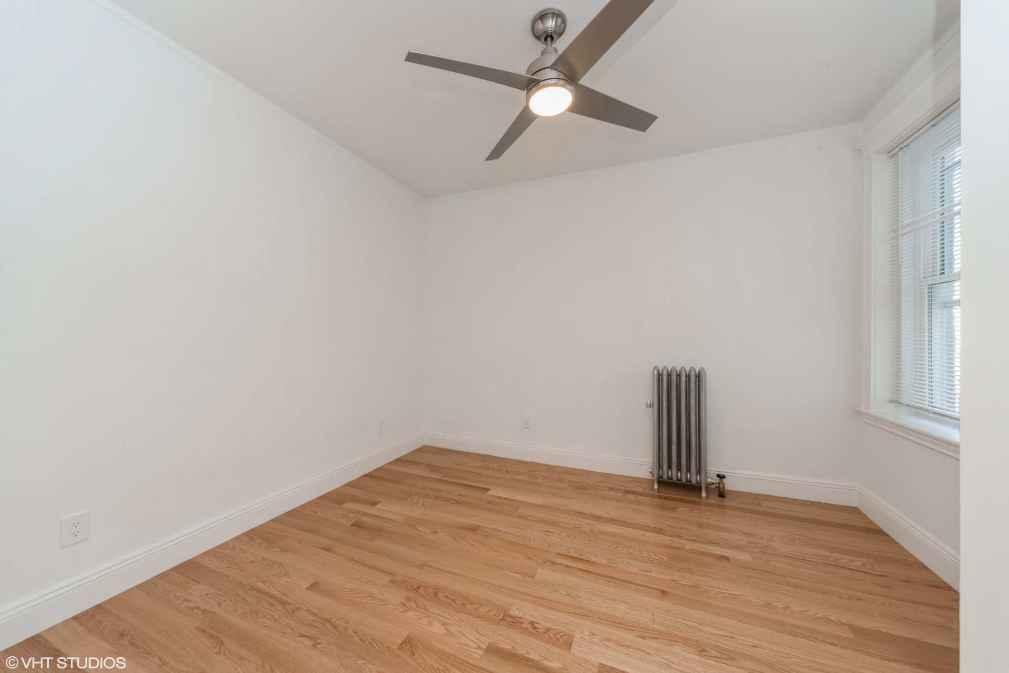 2 bed, 1 bath apartment for rent at 137 Park Dr Unit 27, Fenway — photo 7 of 11