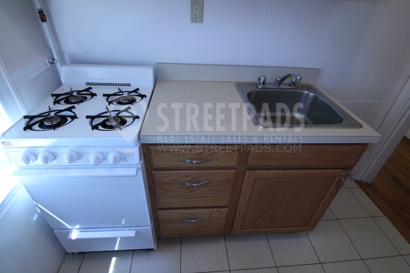 Studio bed, 1 bath apartment for rent at 137 Park Dr Unit 7, Fenway — photo 11 of 14