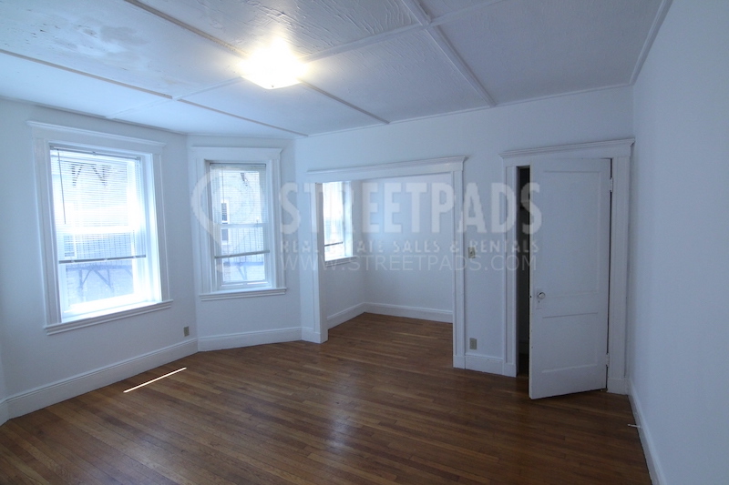 Studio bed, 1 bath apartment for rent at 137 Park Dr Unit 7, Fenway — photo 1 of 14