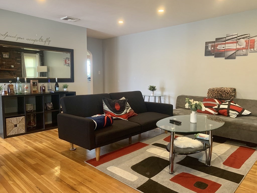 2 bed, 1 bath apartment for rent at 137 Patriot Pkwy Unit 0, Revere — photo 3 of 15