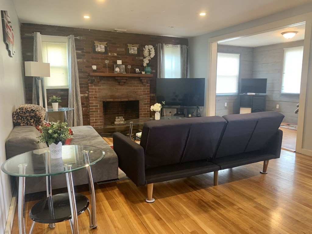2 bed, 1 bath apartment for rent at 137 Patriot Pkwy Unit 0, Revere — photo 4 of 15