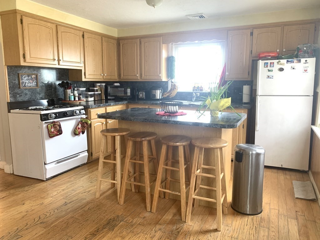 2 bed, 1 bath apartment for rent at 137 Patriot Pkwy Unit 0, Revere — photo 1 of 15