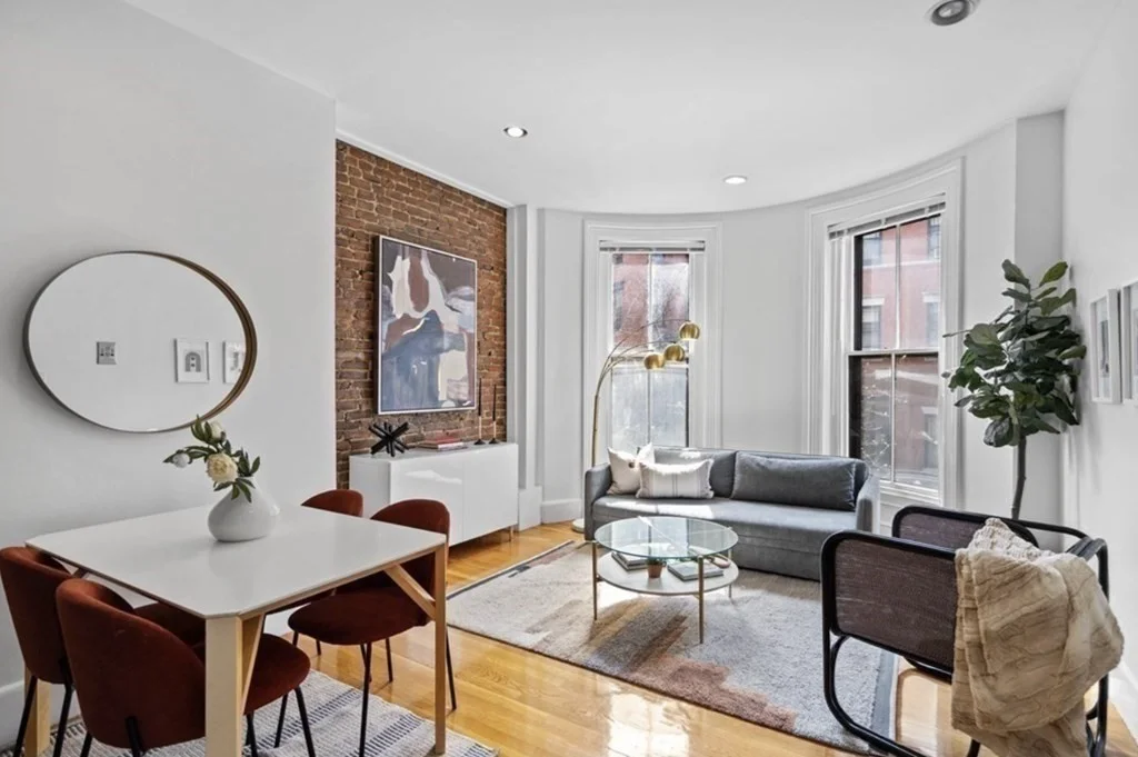 2 bed, 1 bath apartment for rent at 137 Pembroke Unit 2, South End