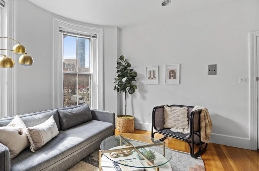 2 bed, 1 bath apartment for rent at 137 Pembroke Unit 2, South End — photo 2 of 13