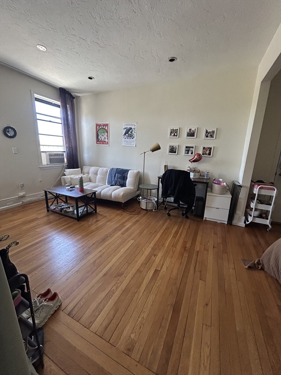2 bed, 1 bath apartment for rent at 137 Peterborough St Unit 15, Fenway — photo 4 of 8