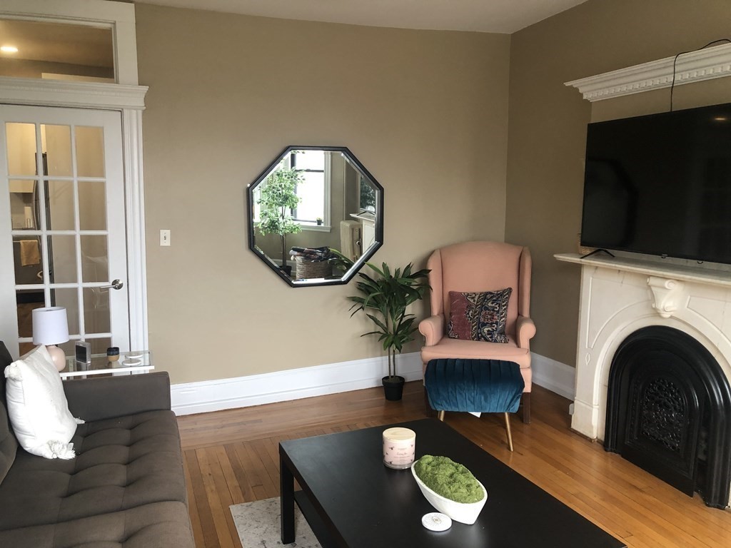 2 bed, 1 bath apartment for rent at 137 Peterborough St Unit 20, Fenway — photo 3 of 5