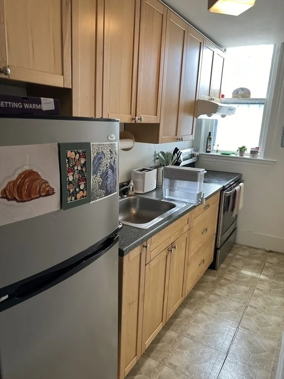 2 bed, 1 bath apartment for rent at 137 Peterborough St Unit 31, Fenway — photo 1 of 15