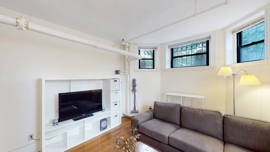 2 bed, 1 bath apartment for rent at 137 Peterborough St Unit 32, Fenway — photo 2 of 14
