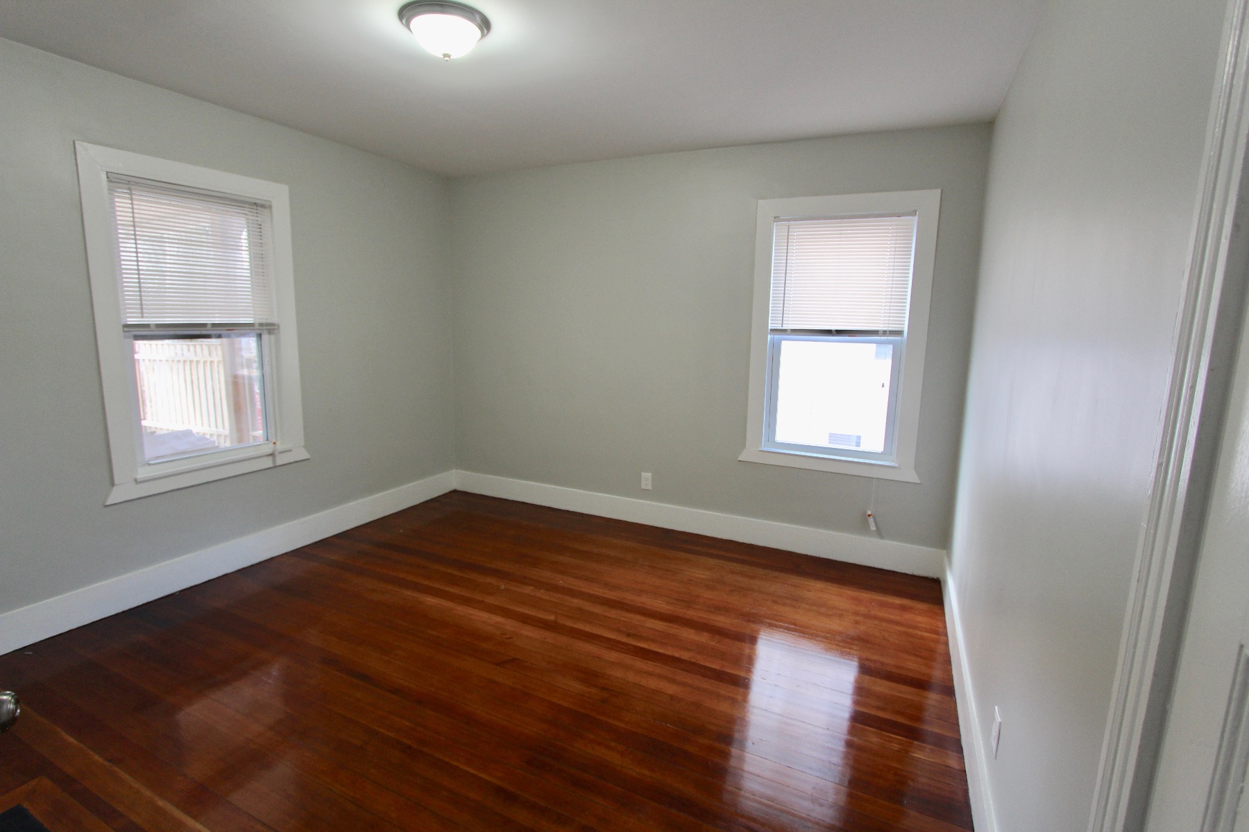 3 bed, 1.5 bath apartment for rent at 137 Pleasant St Unit 1, Dorchester — photo 6 of 8